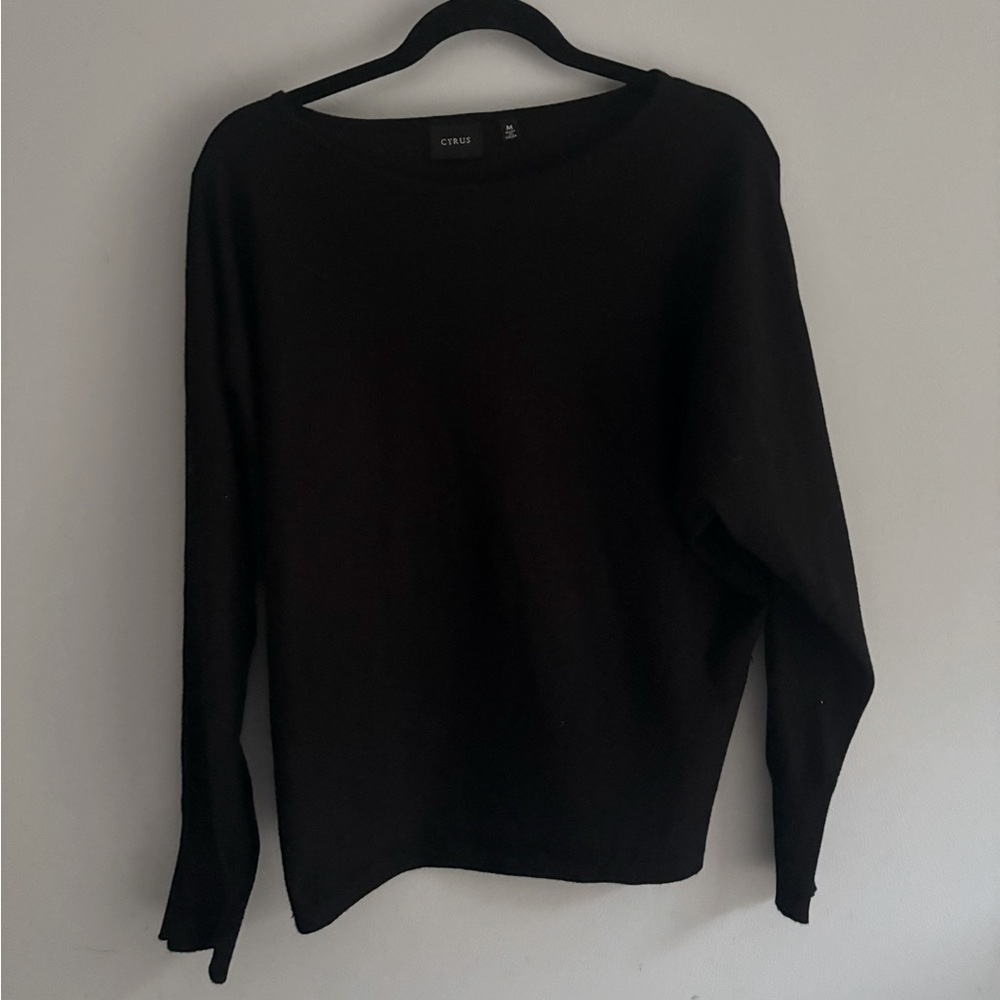 Cyrus  Black Pullover sweater size m